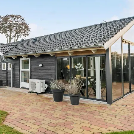 2 Bedroom Gorgeous In