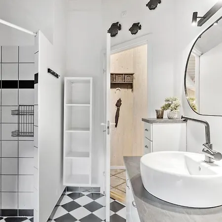 2 Bedroom Gorgeous In Dannemare