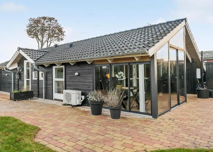 2 Bedroom Gorgeous In